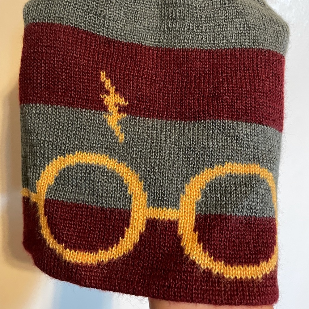 Harry potter beanie and scarf